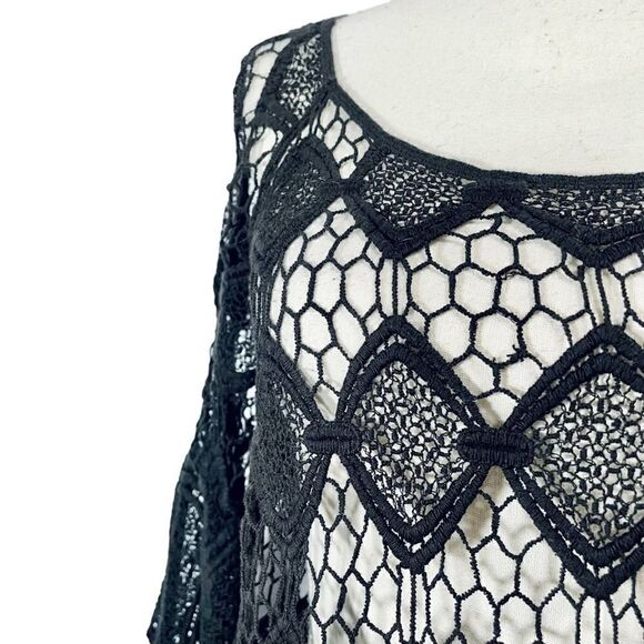 ILLA ILLA Crochet Bell Sleeve Cover-up Top Blouse - Picture 2 of 8